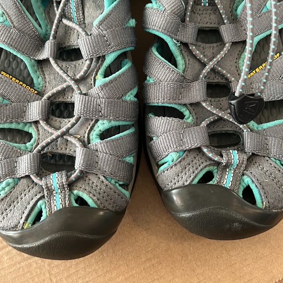 KEEN Whisper Sandal size 7 - Picture 7 of 10
